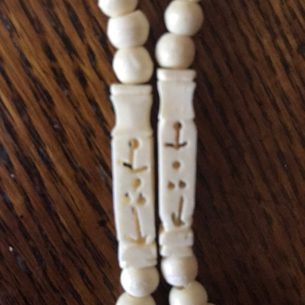 “VINTAGE” FLORAL BASKET” PENDANT Necklace. - Picture 15 of 16
